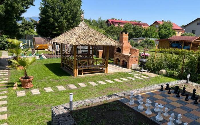 Villa Laura Liptovsky Mikulas Exterior foto
